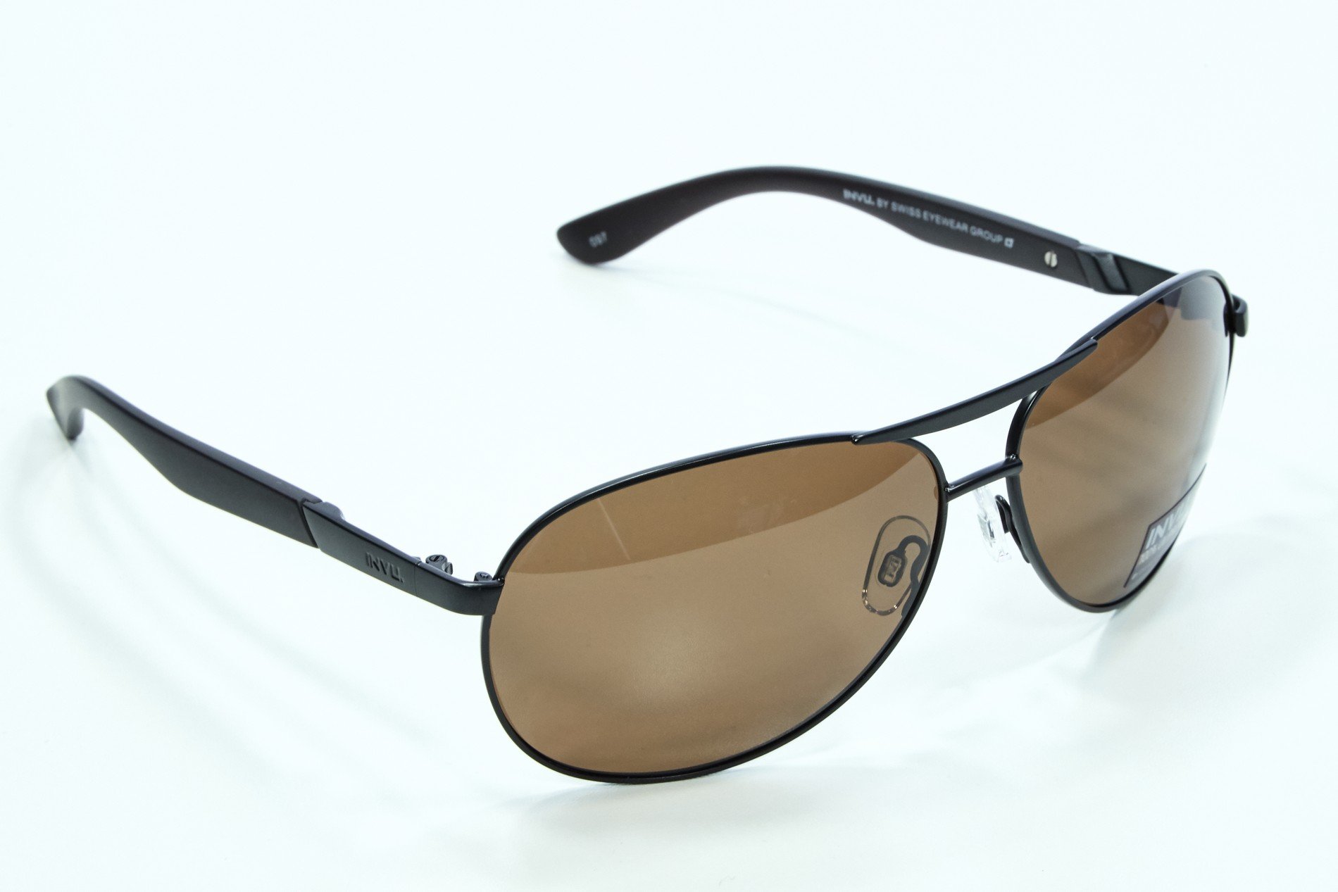 Солнцезащитные очки  Invu B1606E (+) - 1
