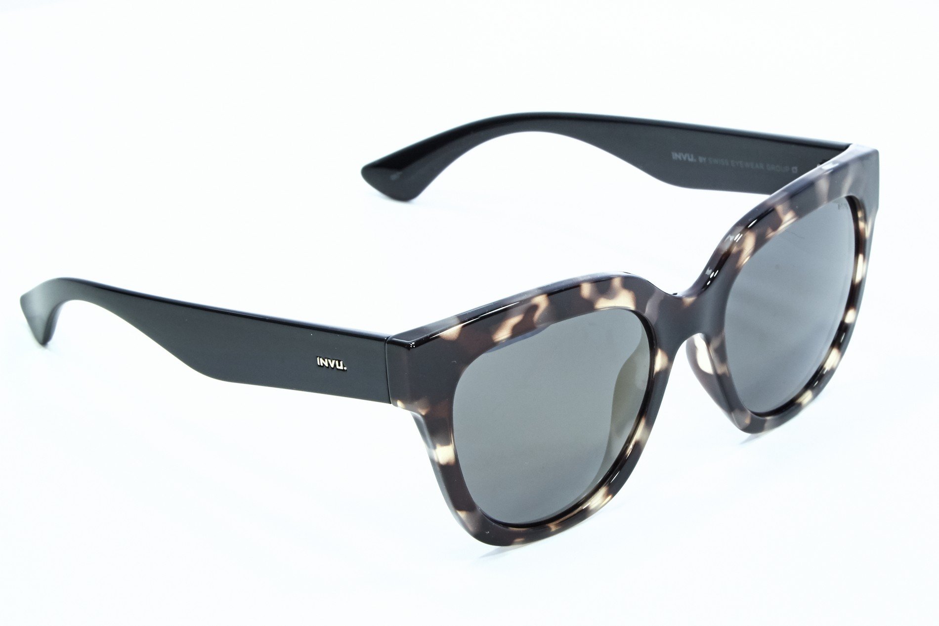 Солнцезащитные очки  Invu T1805B (+) - 2
